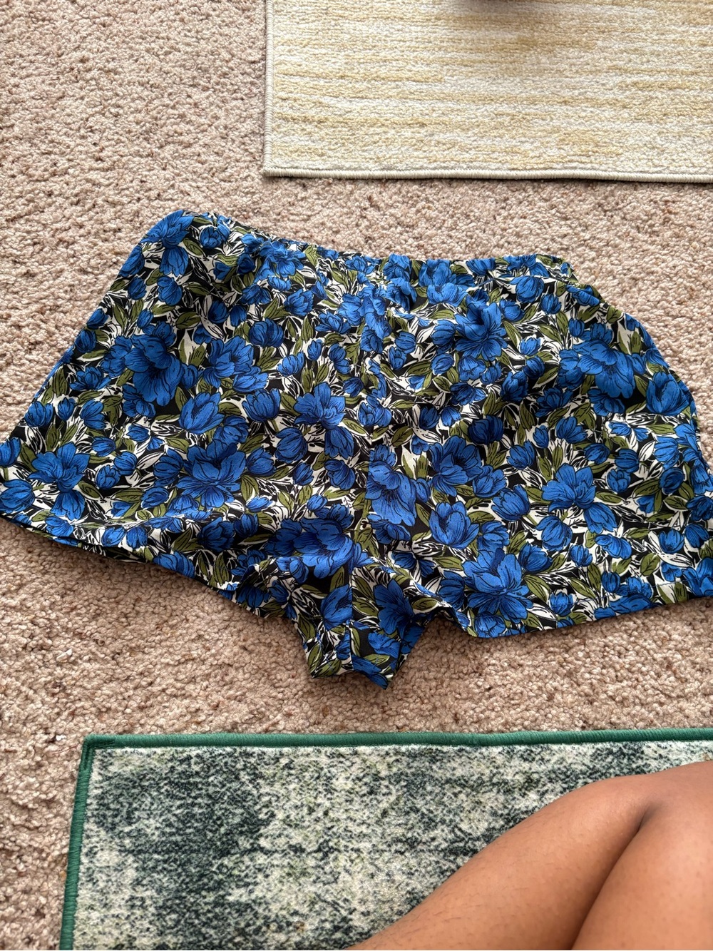 SHEIN Blue Floral Elastic Waist Shorts